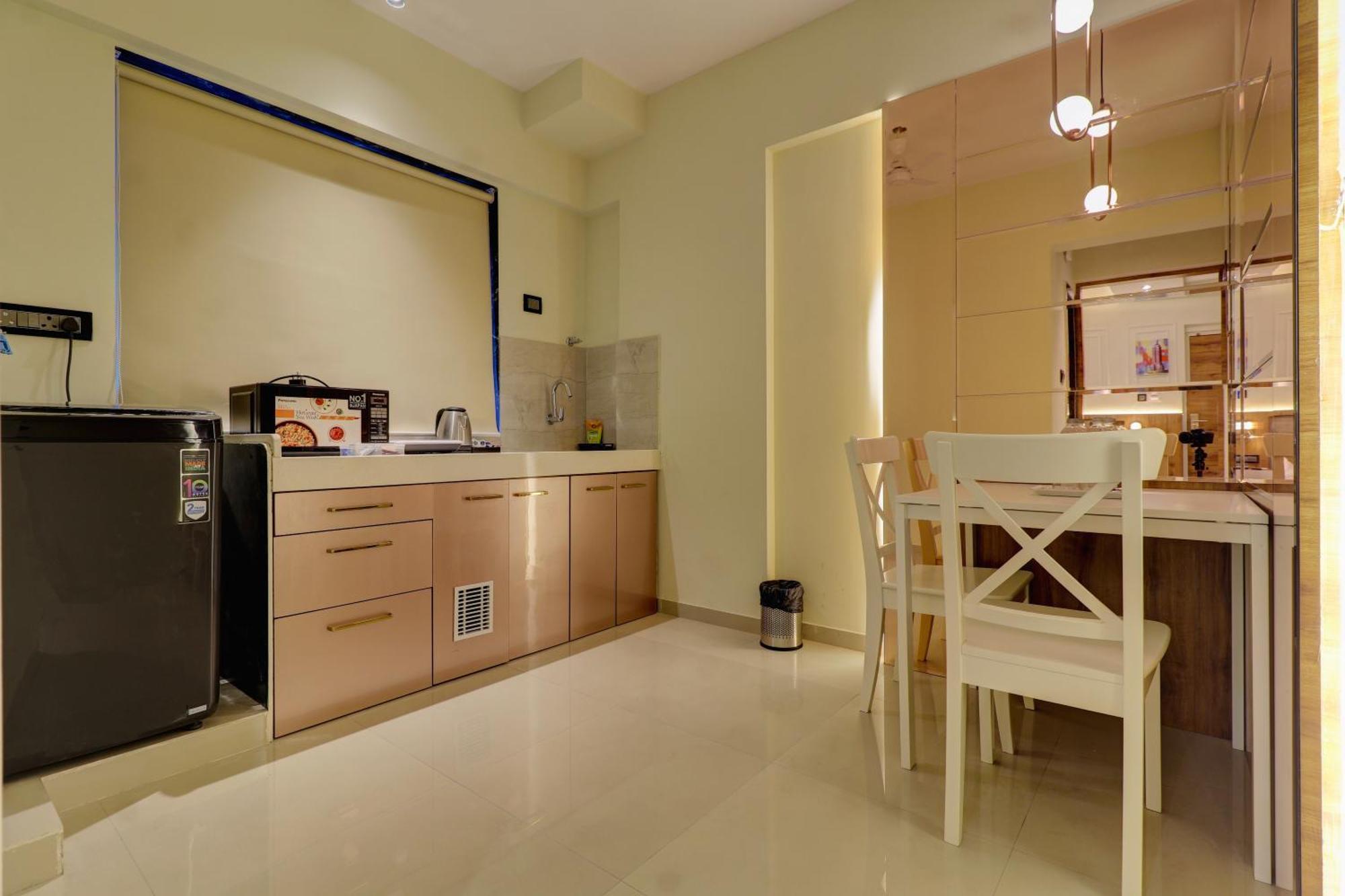 Home2 Suites And Service Apartments, Mumbai Airport Exterior photo