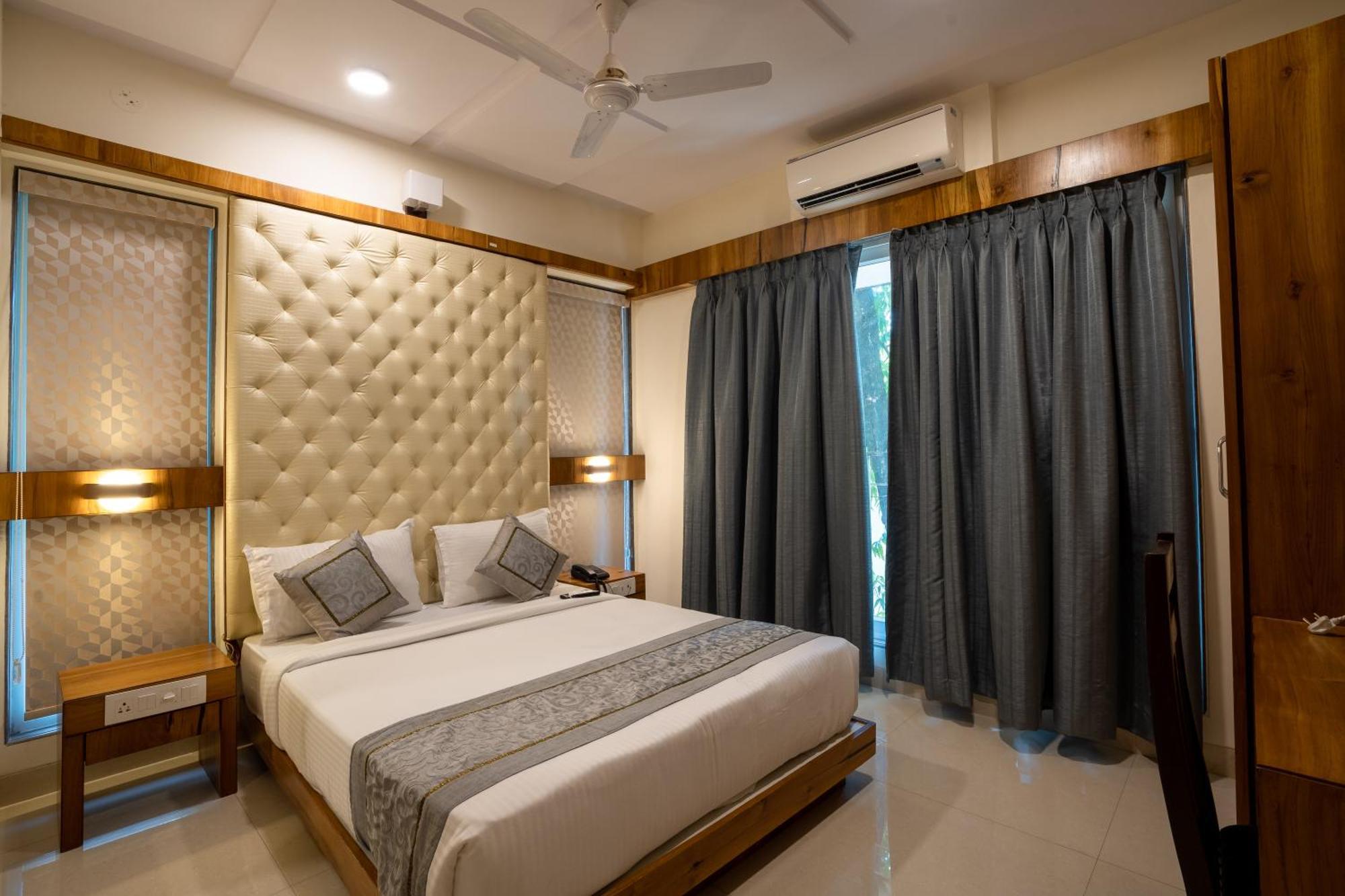 Home2 Suites And Service Apartments, Mumbai Airport Room photo